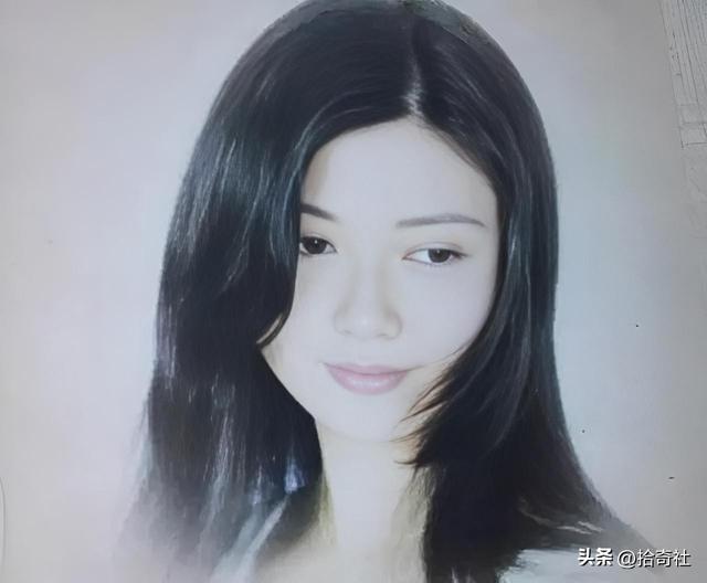 女主持人驚傳「家中遇害」享年30歲！「兇手竟是他」千萬身家成謎