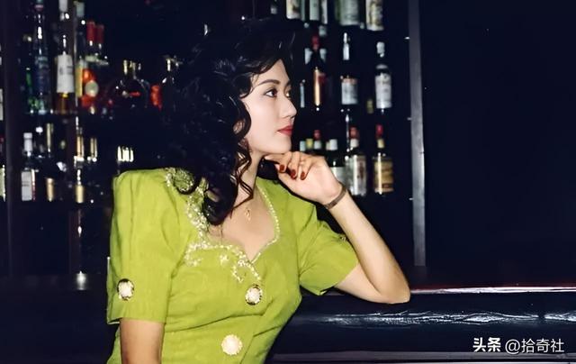 女主持人驚傳「家中遇害」享年30歲！「兇手竟是他」千萬身家成謎