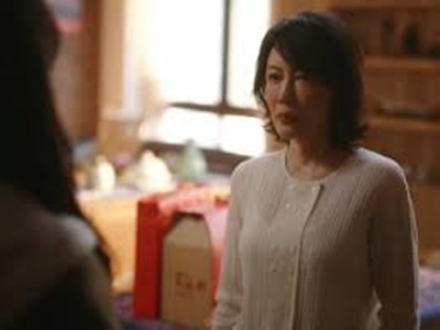 父親再婚！我出嫁「繼母只給2000陪嫁」　「3年後去銀行取錢」一輸完密碼愣住