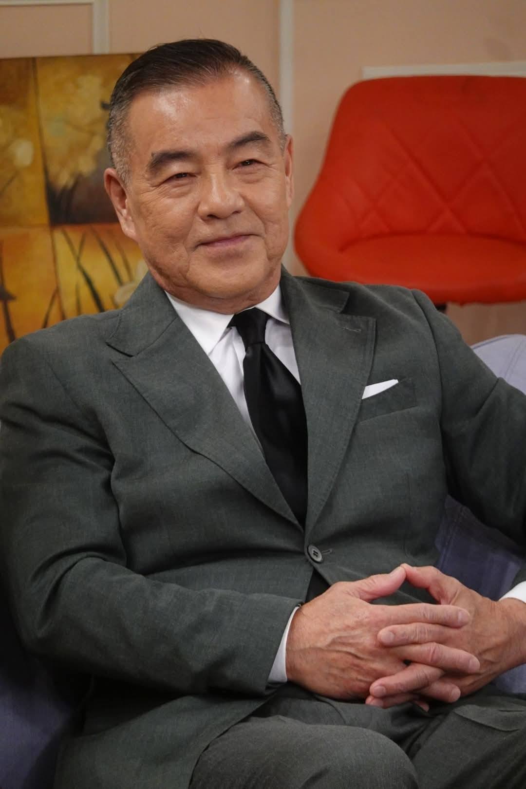 爆破戲意外毀聽力！69歲龍天翔隱疾纏身10年，僅獲11萬賠償，最掛念女兒未來