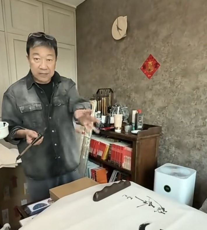 欠債1.6億「跑上海謀生」！ 昔日綜藝天王「驚傳中風」：可能是最後一次