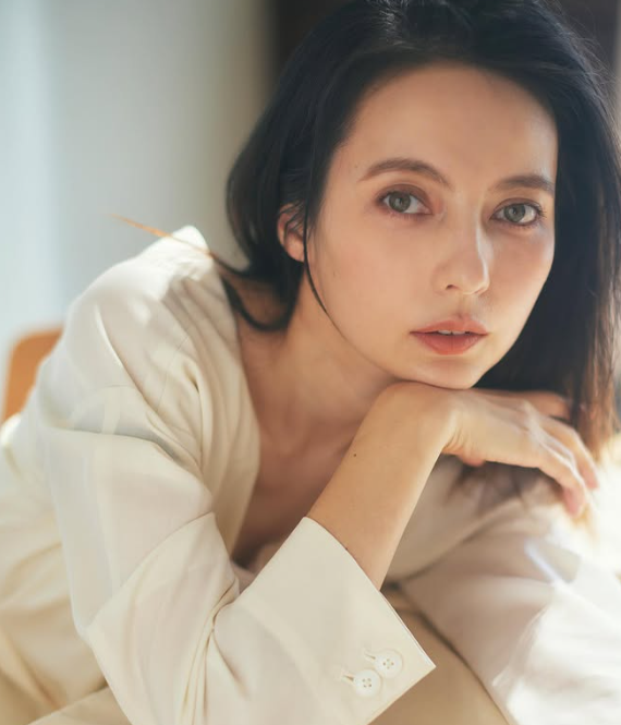 曾是好感度最高女星！她當年「介入已婚歌手婚姻」事業全毀　厚臉皮喊「這不是掠奪」41歲近況曝