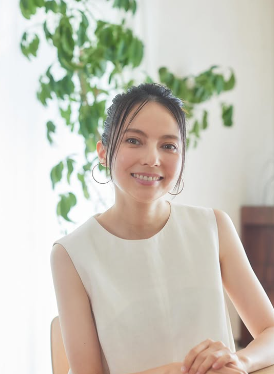 曾是好感度最高女星！她當年「介入已婚歌手婚姻」事業全毀　厚臉皮喊「這不是掠奪」41歲近況曝