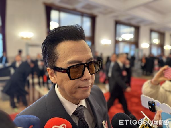 資深男星甄子丹爆氣回應台灣統一議題 怒斥記者「別挖坑給藝人跳」