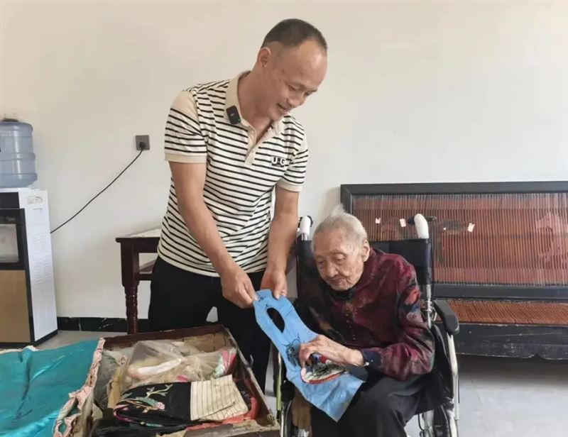80年深情等待成永恆！103歲杜虎珍奶奶帶著未見丈夫的遺憾離世，最後家書曝光惹淚崩