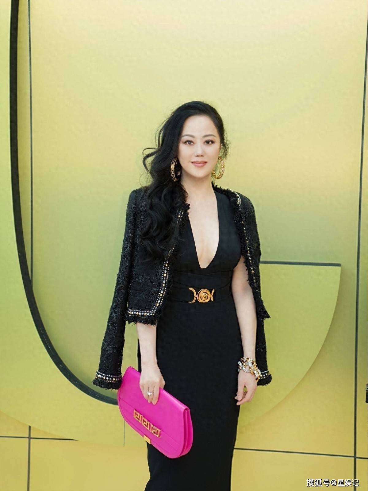 章小蕙：61歲時尚傳奇，從爭議到經典的華麗轉身