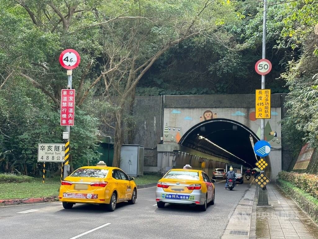 辛亥隧道載到厲鬼！運將離奇「昏迷2天命危」　老算命師嘆「一命抵一命」隔天死了
