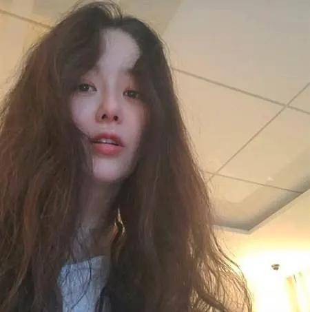嫁進豪門息影8年！知名女星「卻遭夫家冷落」黯然離婚　被迫離開兒女「今54歲活出自我」
