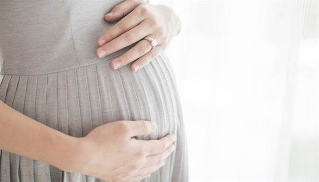 孕婦快生了！人夫為這理由「拒絕讓老婆剖腹產」　強行帶回家「3天後胎死腹中」