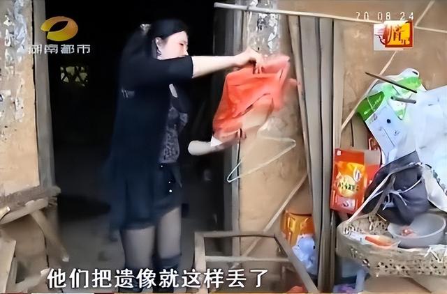無人送醫！88歲老婦「絕望喝藥輕生」斷氣亡　兒子媳婦竟「冷眼旁觀3小時」：喪禮也別辦了吧...