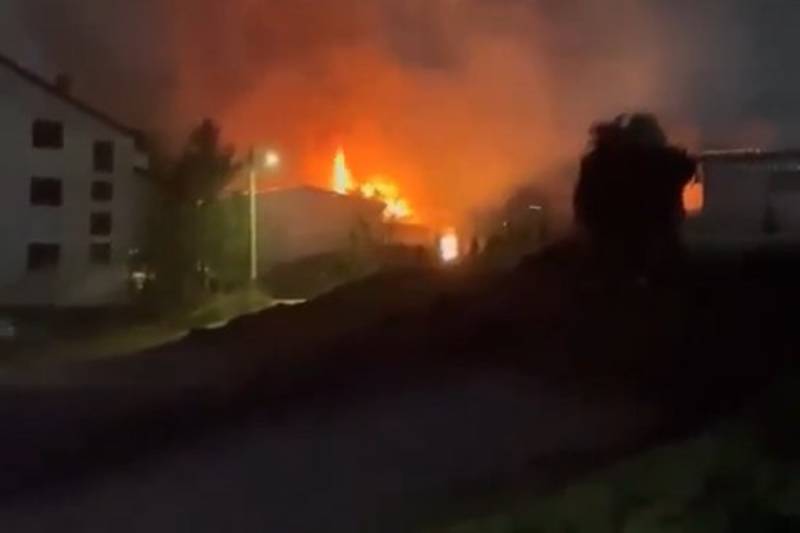 夜店驚傳慘案「釀59死155傷」！原因曝光「民眾擠爆逃跑不及」：只有1個逃生口...