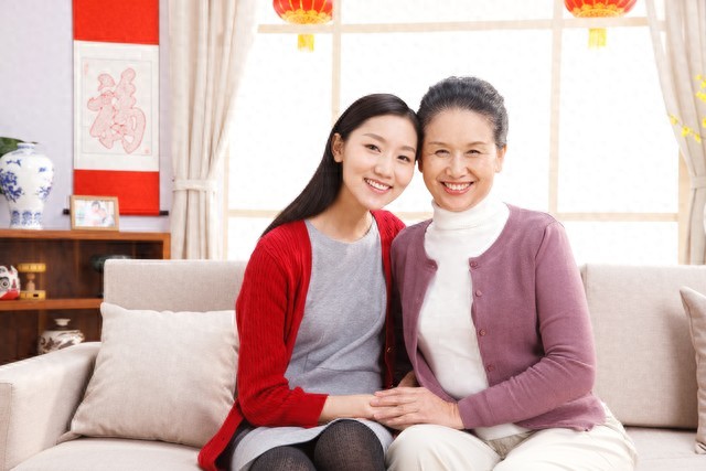 住兒子家幫帶孫!高學歷媳婦竟酸我「是她和老公的第三者」 短短6句話「瞬間讓我無地自容」