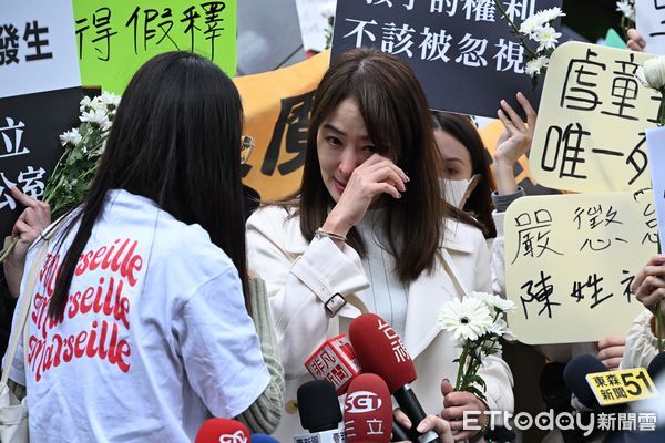 剴剴案第四次開庭！惡保母「否認拔牙、餵廚餘」萬人怒求死判　賈永婕現身「撂重話砲轟」