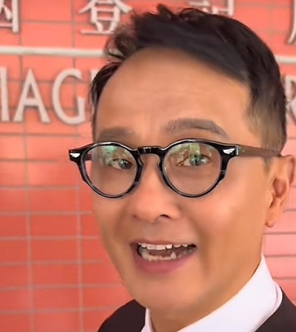 60歲資深男星邵卓堯二婚後驚人轉變！歸隱田園自煮柴燒雞，開計程車貼補家計