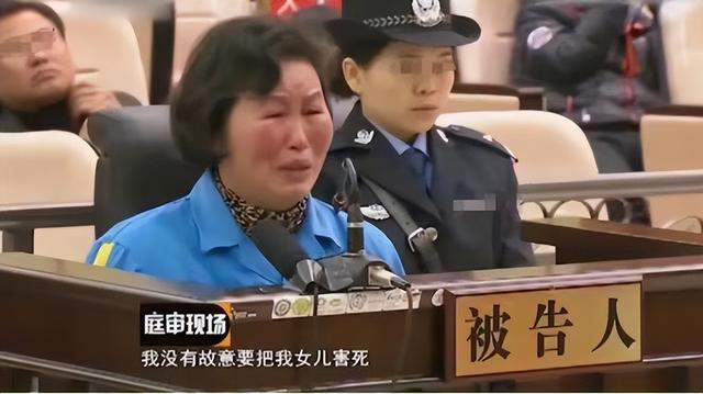 悲劇母親的極端教育：9歲女童被綁床餓死，母開庭辯稱「為她好」