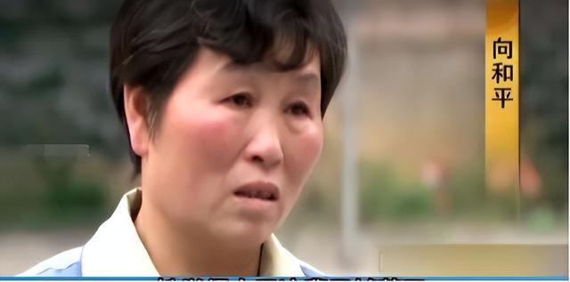 放學回家出事！9歲女孩被綁床上「6天不給食物不給水」　親媽開庭淚訴原因：「我都是為她好啊...」