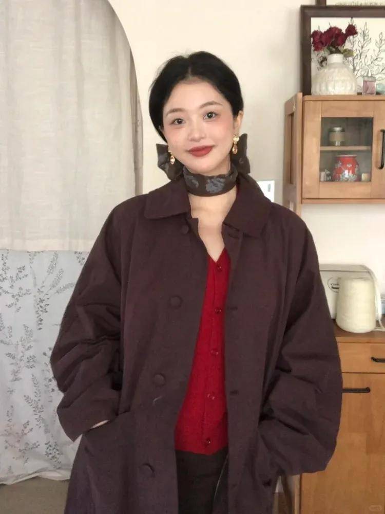 絲巾不只繫脖子！教你「9種不老氣的繫法」超乎想像　一條小小絲巾「能遮肉、能顯瘦」