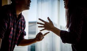 終於買房！32歲人妻「請裝潢師傅做裝潢」點綴愛巢　幾個月後懷孕「尪一聽卻崩潰了」...
