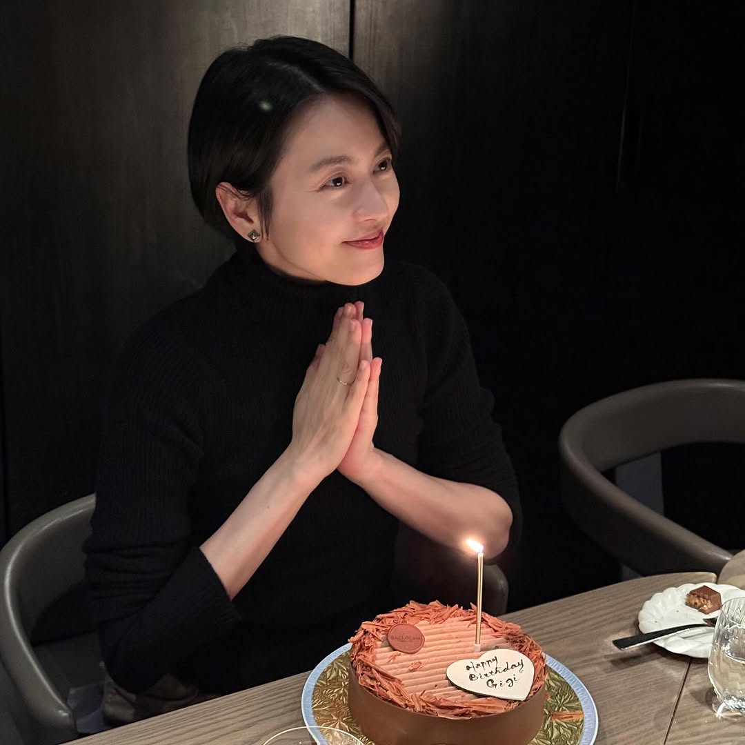 凍齡玉女梁詠琪49歲生日趴！巨星好友齊聚 10歲愛女遺傳女神基因搶鏡