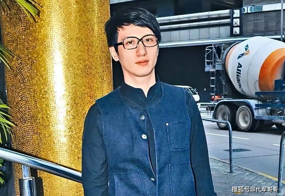 昔日男神墮落！知名男星「做外送慘遭逮捕」狼狽模樣曝光　網一聽原因搖頭：「是他罪有應得...」