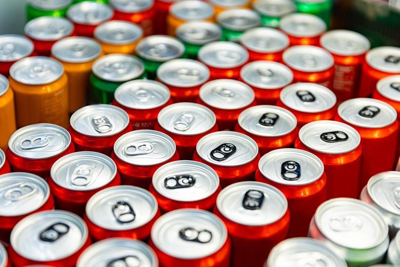 消費者注意！可口可樂緊急召回「進口罐裝飲料」：喝下肚恐致腎衰竭