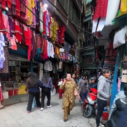 為愛遠嫁尼泊爾!她在結婚當天「被逼喝丈夫洗腳水」 婚後被婆家「狂潑牛尿羞辱」崩潰:被當瘟神對待...