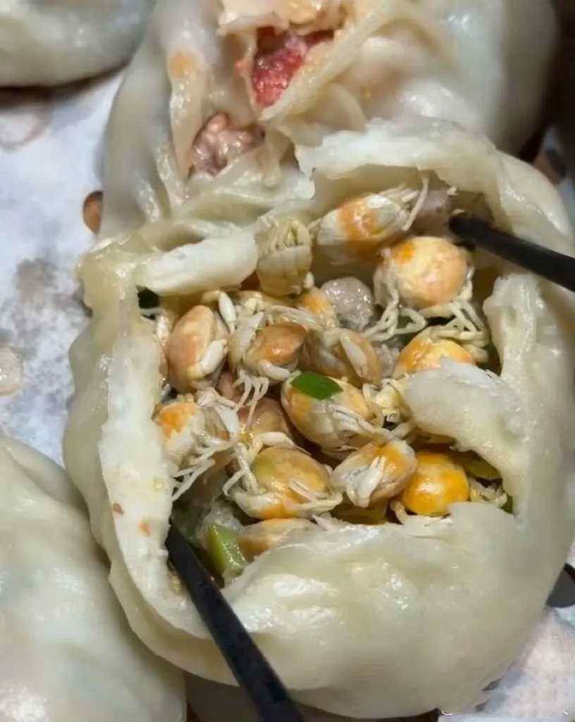 第一次去男朋友家！準婆婆「卻端出奇怪餃子」我瞬間變臉　男友卻解釋「這是珍貴的好東西」