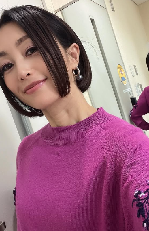 曾紅遍亞洲!她從玉女巨星「落魄到討錢」被人唾棄 還曾和「她人共侍一夫」如今54歲近況曝