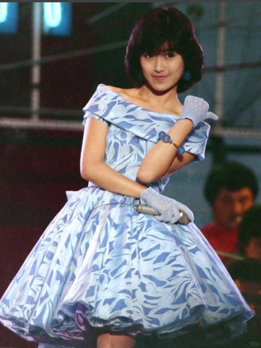 曾紅遍亞洲!她從玉女巨星「落魄到討錢」被人唾棄 還曾和「她人共侍一夫」如今54歲近況曝