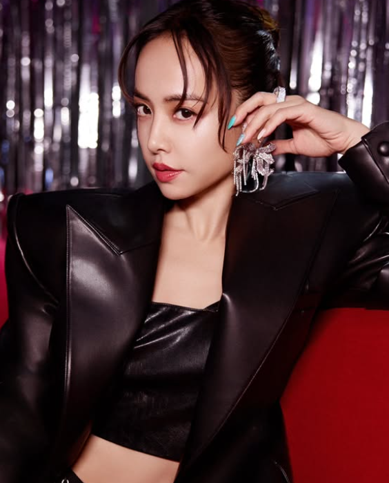 蔡依林親姊45歲凍齡美貌驚艷全網！名校高材生背景與上億身家老公曝光