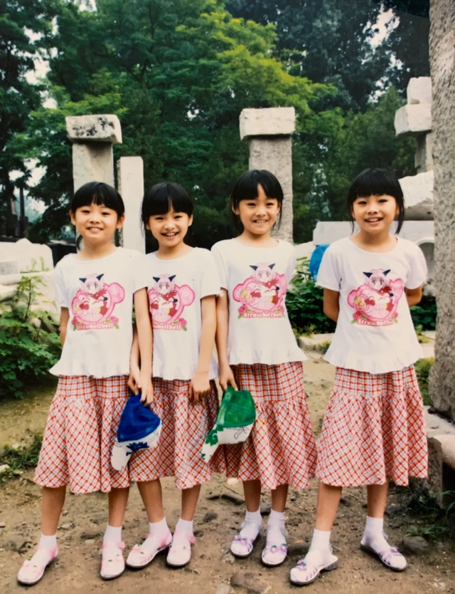 她們是「最美四胞胎」！25年共用一張臉「同時考進世界名校」　「現狀曝光後」網友們服了