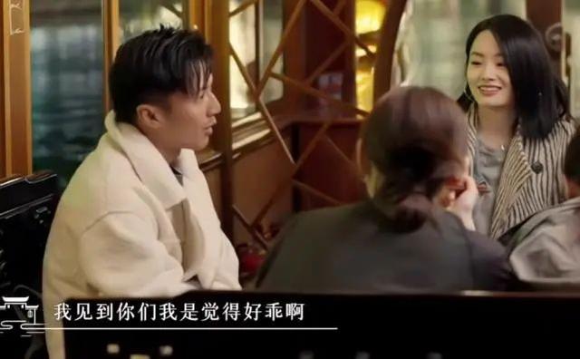 她們是「最美四胞胎」！25年共用一張臉「同時考進世界名校」　「現狀曝光後」網友們服了
