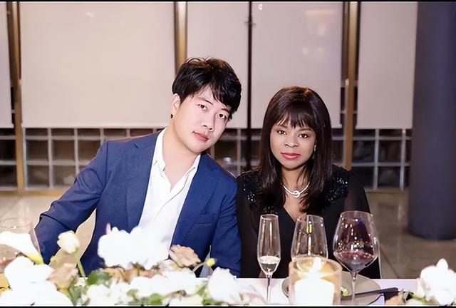 異國婚不被看好！36歲男子「娶非洲酋長女兒」遭眾人嘲諷　如今每月「自動進帳31萬」網全跪了：他才是人生贏家