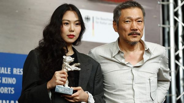 演藝圈最高調小三！43歲影后「不倫大21歲導演」長跑9年　躲回家鄉「悄悄生下兒子」遭網友唾棄