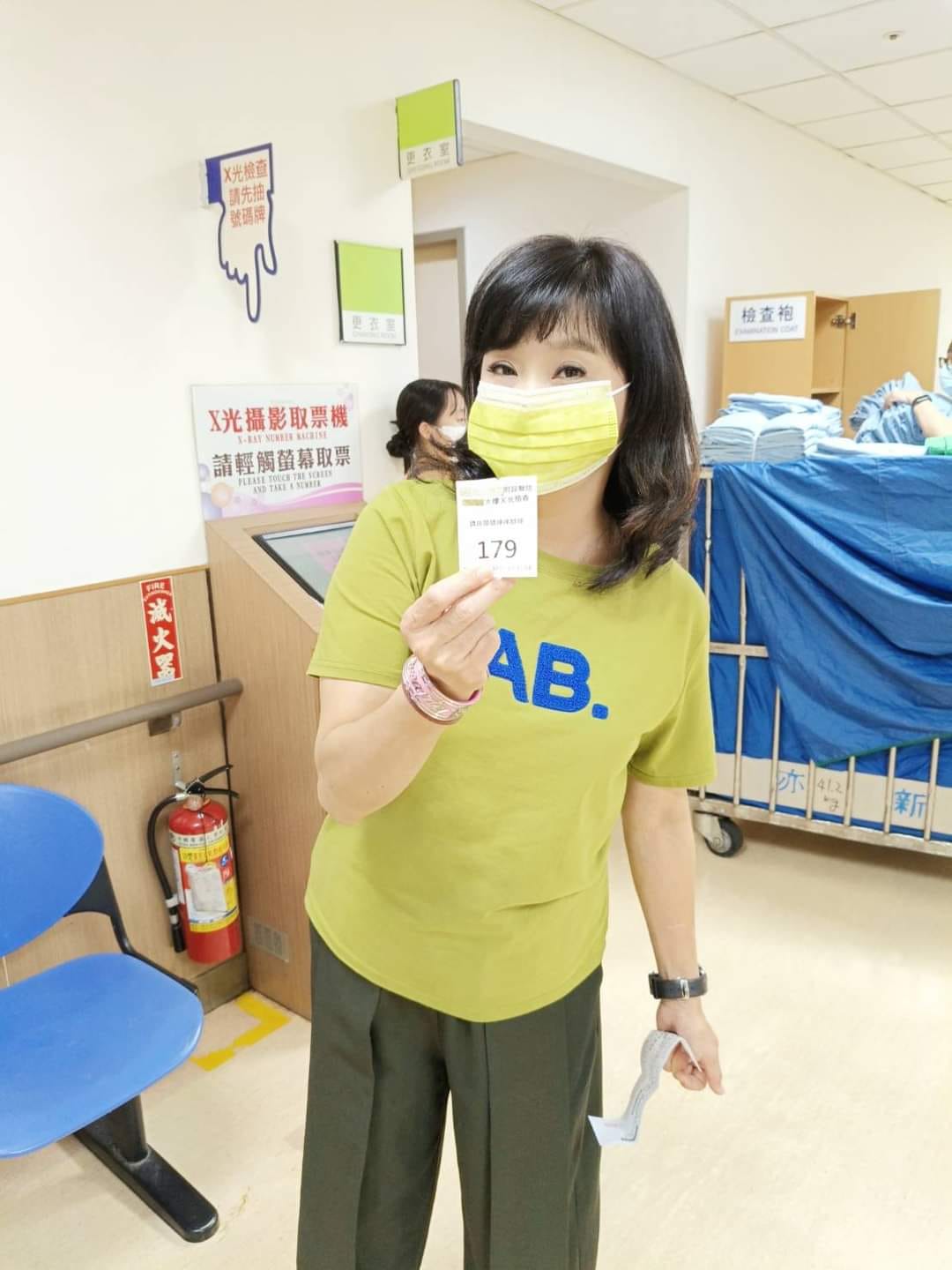 12疾病纏身太痛苦！61歲本土女星「住院找不到病因」心死　現況曝光「簽下放棄急救書」：同意器捐　