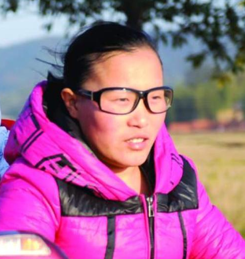 真愛不分年齡!26歲女子「倒追71歲老頭」還結婚生子 被全村人唾棄10年「如今卻成人生贏家」...