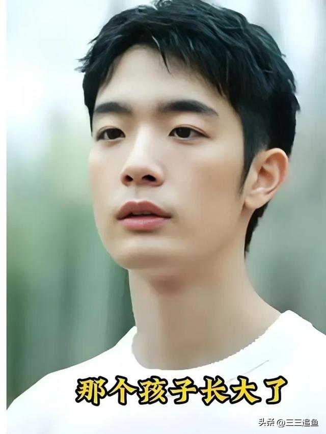 天賜美貌崩毀!57歲資深女星「無預警現身母校」打扮超樸素 「臉黃腰粗像大嬸」網全讚:這才是自然老去