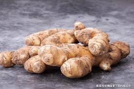 不只能增添香味！專家激推「5種香料超顧腸胃」　醫生點名「它是直腸、大腸癌剋星」：每餐都可加