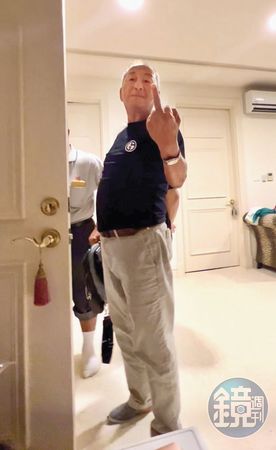 30億水泥老董玩很大！被控「帶傳播妹回家爽玩」飆罵正宮　本人委屈喊：「家有惡妻」