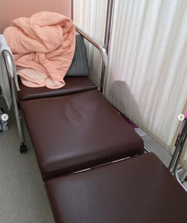 阿翔突PO「醫院自拍憔悴照」嚇壞粉絲！認了「摯愛檢查出腦瘤」：一收工就趕去醫院陪床