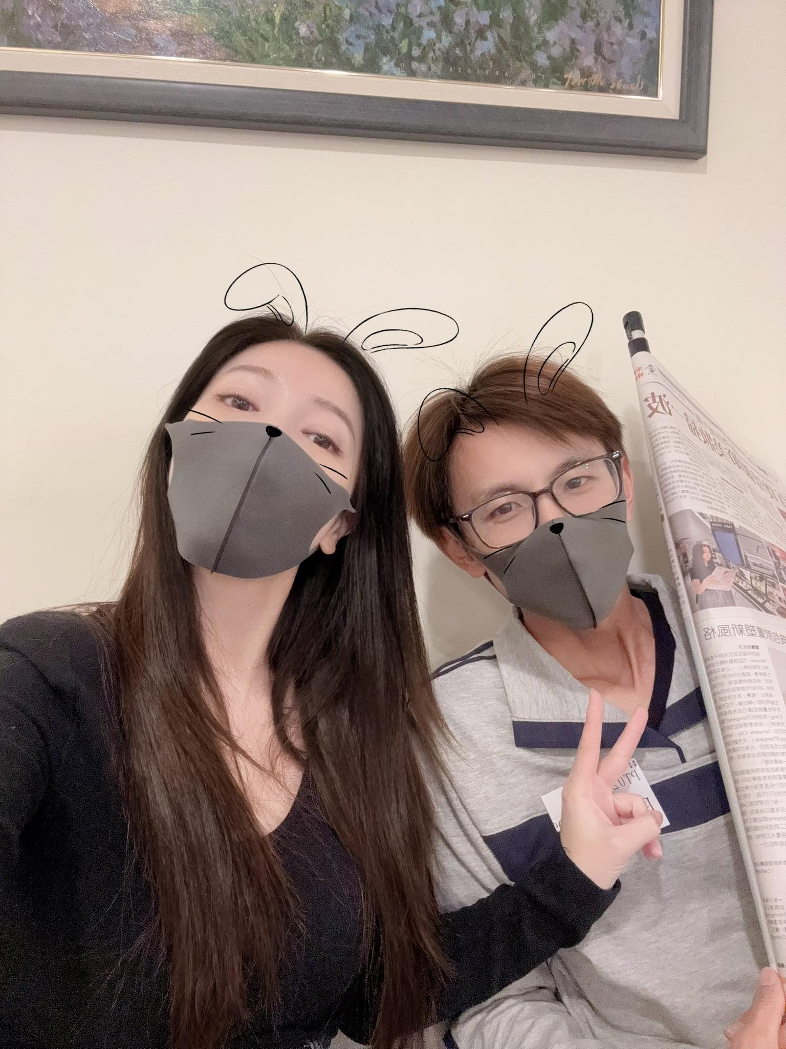 阿翔突PO「醫院自拍憔悴照」嚇壞粉絲！認了「摯愛檢查出腦瘤」：一收工就趕去醫院陪床