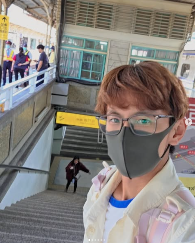 阿翔突PO「醫院自拍憔悴照」嚇壞粉絲！認了「摯愛檢查出腦瘤」：一收工就趕去醫院陪床