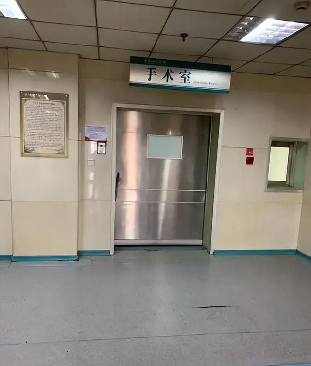 一家愛吃餛飩！5旬男子癌逝「妻兒也接連罹癌」　醫生「揪出真兇」她崩潰痛哭：貪便宜害全家