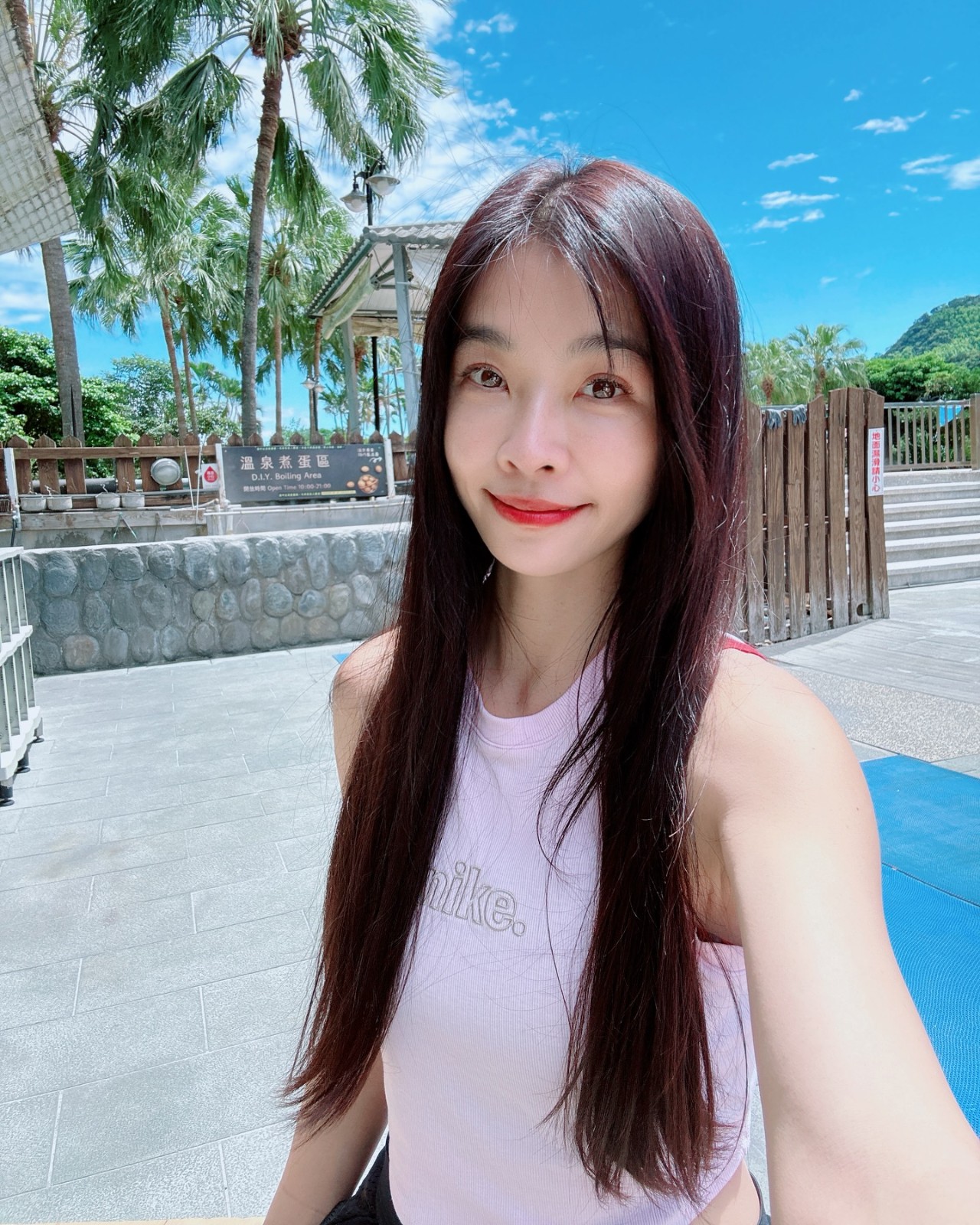 45歲小嫻驚喜穿婚紗！自曝感情現況：單身也很棒