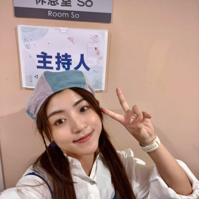 34歲女星林佩遙驚險產女！生產過程插針十幾次全身發紫，母女現況曝光