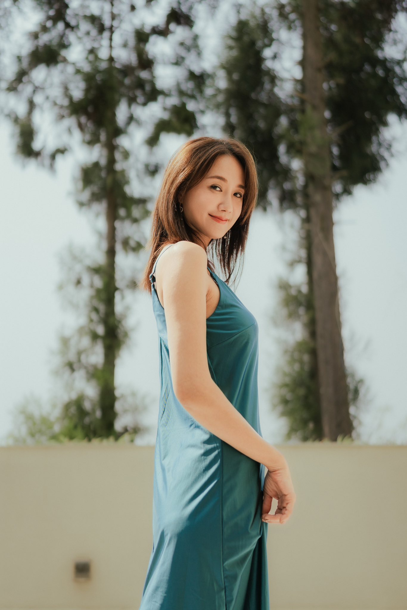 上節目疑似走光！49歲女星「自曝大小不一」還下垂　打碼畫面曝光「她無奈揭內幕」