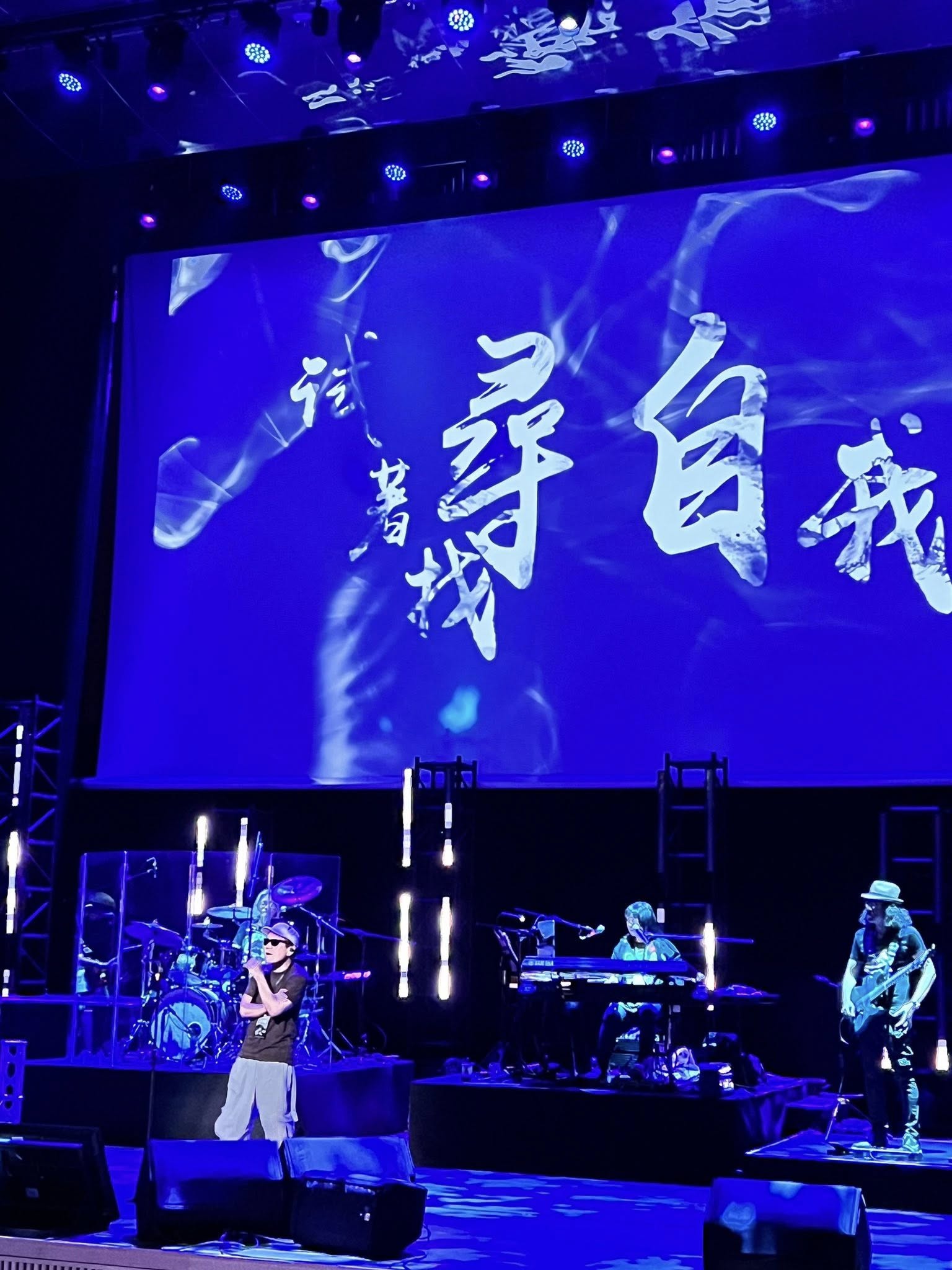 金曲歌王趙傳忍痛完成演出 百歲母離世前最後支持：我會讓您驕傲