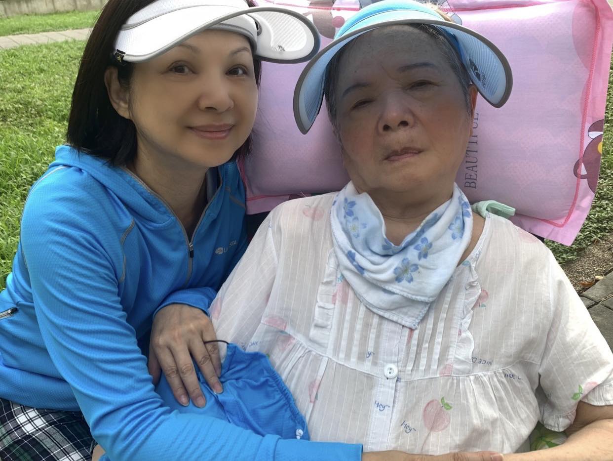 錯過黃金治療期!楊貴媚崩潰「痛到站不起來」雙腳浮腫 被宣判「無藥可吃」:受折磨2個月