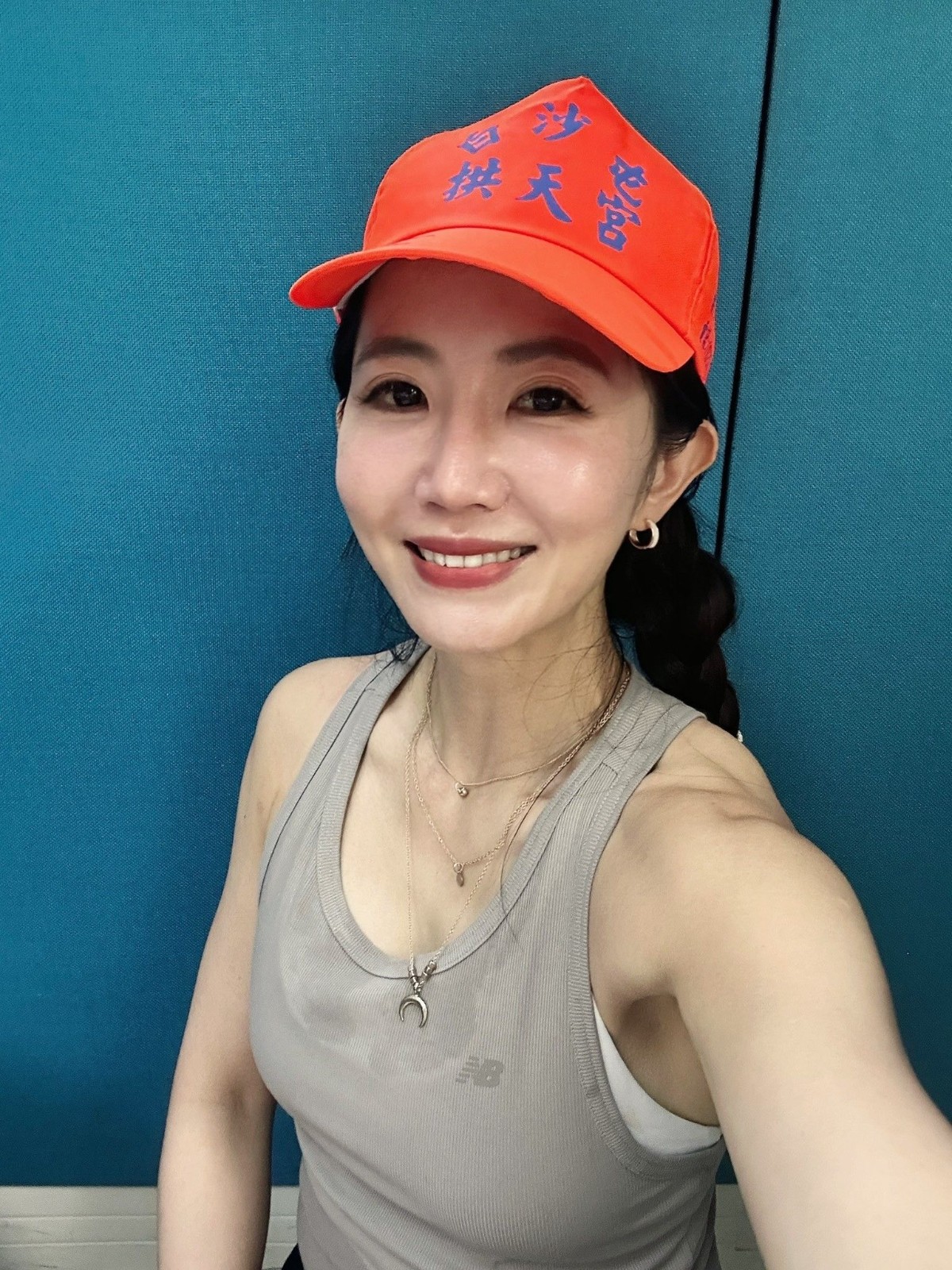 驚喜現身白沙屯！謝忻與信眾齊心祈求 媽祖鑾轎360度大迴轉顯神蹟