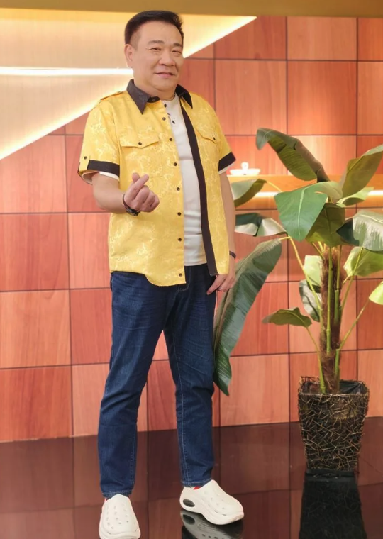 撐不到2年！55歲白雲「驚傳站不起來」緊急送醫　再次動刀「醫療費破百萬」最新病況曝光